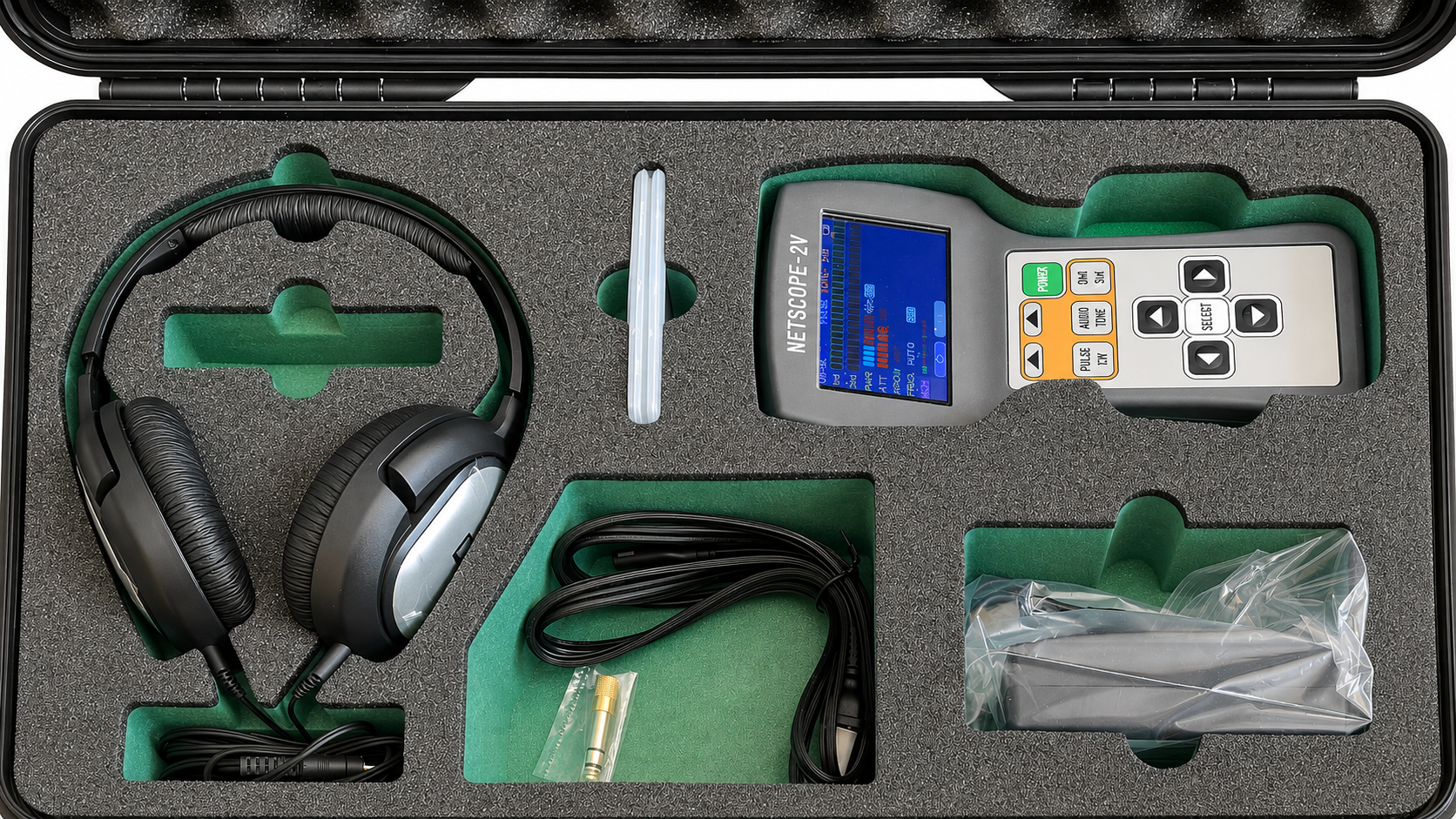 MGT NETSCOPE_2V complete kit in an open protective case